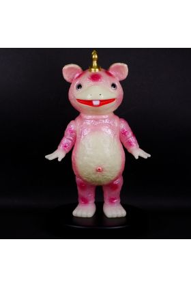 Bullmark GID Booska Pink Sofubi Kaiju
