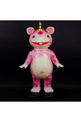 Bullmark GID Booska Pink Sofubi Kaiju