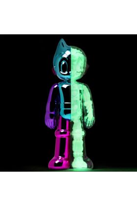 Astro Boy Diecast GID Chameleon Chrome - ToyQube