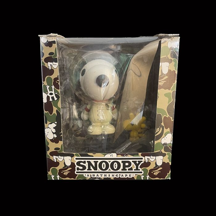 Snoopy and Woodstock Medicom Toy x A Bathing Ape Figure Rare