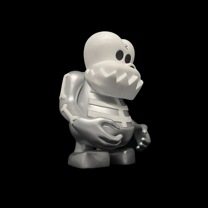 Skull Kun Silver Sofubi by Bounty Hunter sofvi soft vinyl kaiju