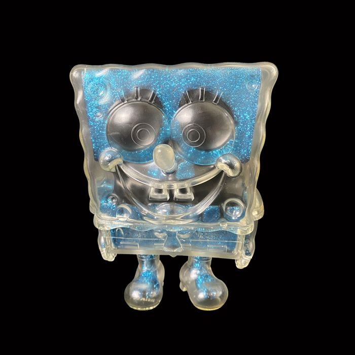 https://www.toyartgallery.com/media/catalog/product/cache/77073ccf5399ba8f2b57eb5ec200ad99/s/p/sponge_bob_dx_full_blue_glitter_1.jpg